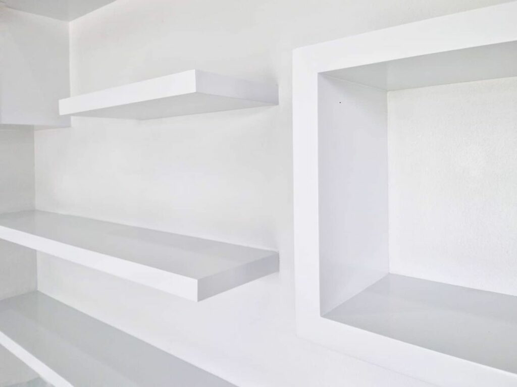 ชั้นวางของ