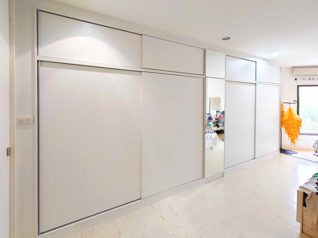 บิวท์อิน ตู้เสื้อผ้า