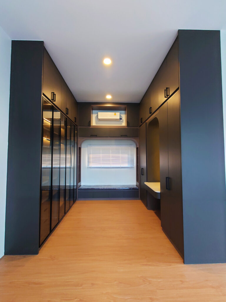 บิวท์อินตู้เสื้อผ้า