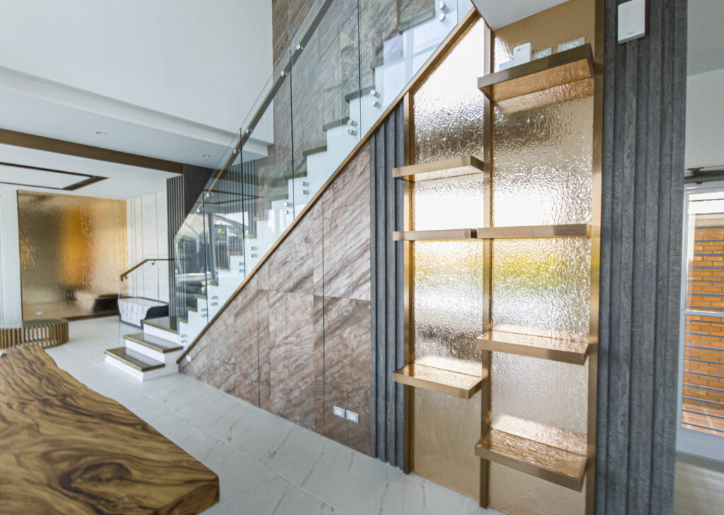 ตกแต่งภายใน ชั้นวางของ