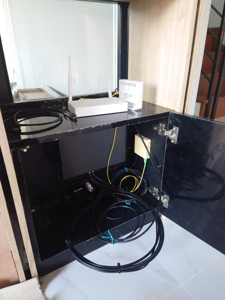 บิวท์อิน ผนังทีวี